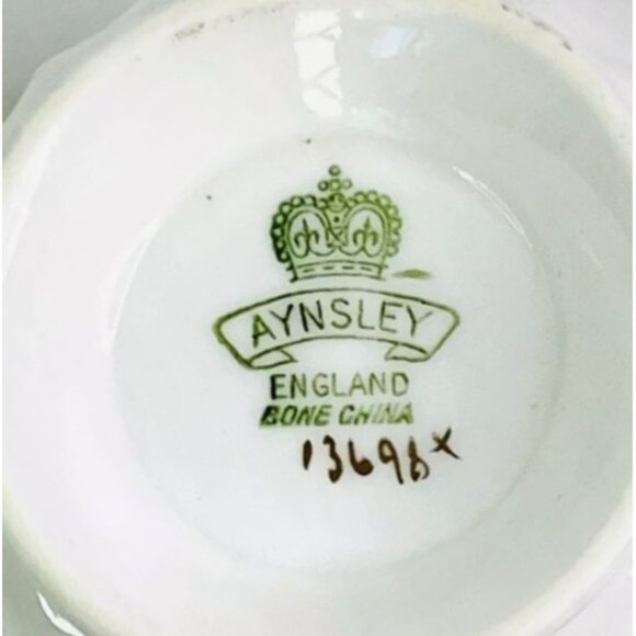 Aynsley Hathaway Teacup and Saucer Rosebud 1960's English Fine Bone China - Picture 7 of 8